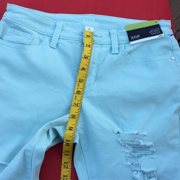 a.n.a light blue distressed Jeans - Picture 6 of 6